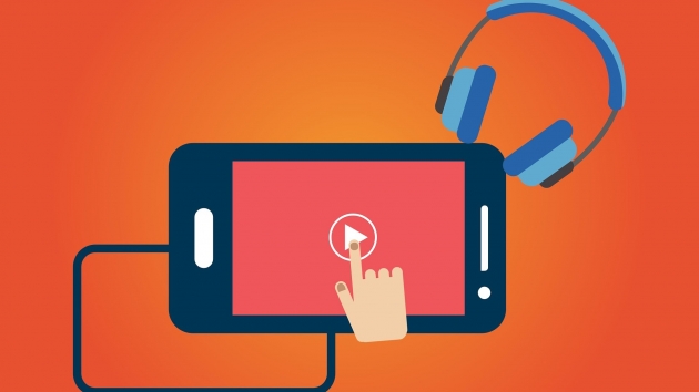Auch bei lteren wird das Video-Streaming immer beliebter, zeigt eine Studie von Nielsen - Quelle: Symbolbild Pixabay